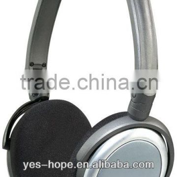Marvelous sounding active noise-canceling headphones for travel use and peaceful private listening