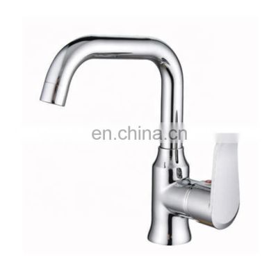 High-end Retro Brass Sink Tap Single Hole Rotate Kitchen Faucet