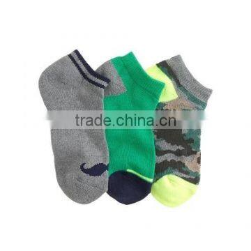 Stylish ankle socks for teenagers