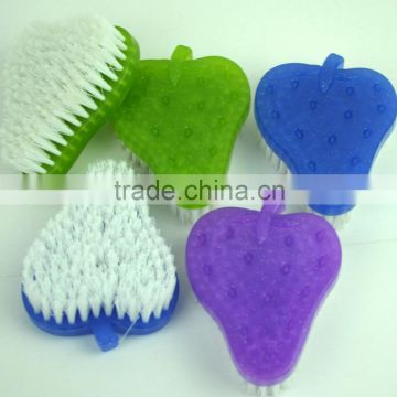 Strawberry shaped high quality plastic shoe cleaning brush