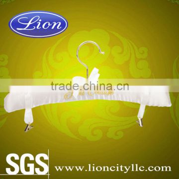 LEC-S5039 China satin hangers with clips