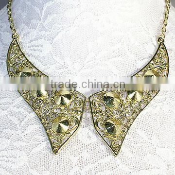 Gold plate collar shape necklaces for party