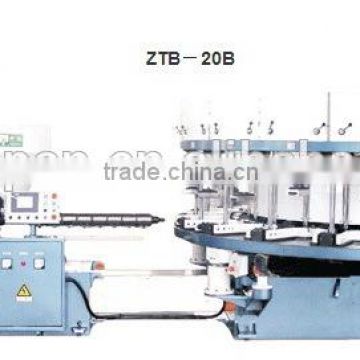 FULL-AUTO ROUND-DISK TYPE DIRECTLY INJECTING AND FORMING MACHINE FOR MOND-COLOR LEISURE AND SPORTS SHOES