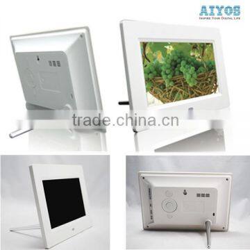 Factory Custom Battery Operated Digital Photo Frame 7" to 32" Lcd Player