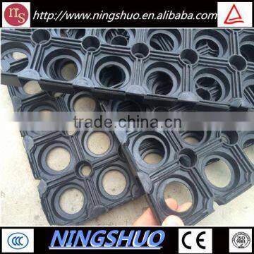 China industry of outdoor cheap water proof grass rubber mat