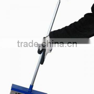 30" MAGNETIC HAND SWEEPER