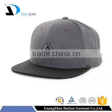 Guangzhou Daijun OEM Hot Sale Best Quality Men Acrylic Grey Custom Embroidery Snapback Cap