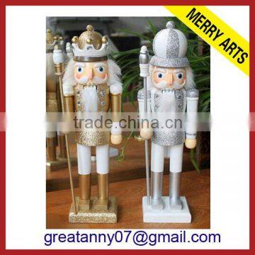 2015 new product 38 cm high christmas Professinal Nutcracker with good quality