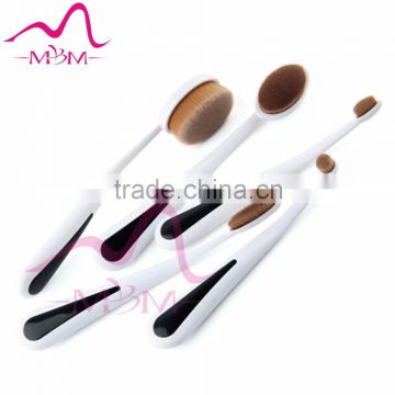 SOFT Oval Makeup Brush Set Of 10 Ideal For Applying Foundation, Cream