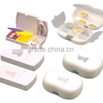 pill storage case with cutter/ weekly pill box/plastic pill box with cutter/Multi-functional Plastic Pill Box With Cutter