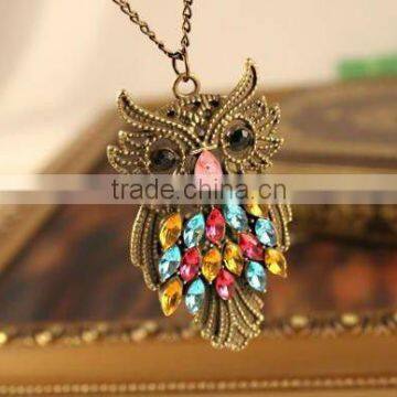 Unique Colorful Crystal Hollow Owl Pendant Sweater Necklace For Women