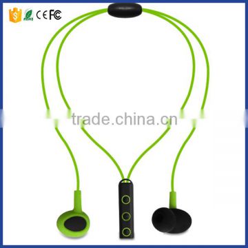 2016 Magnetic neckband wireless sport bluetooth headset with mic and selfie function