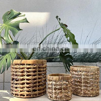 Multiuse Water Hyacinth Basket Planter Plant Holder Basket Handwoven Natural Basket Cheap Wholesale
