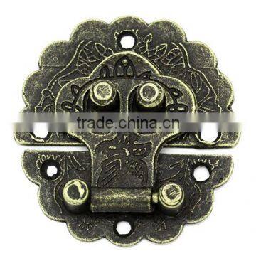 Antique Bronze Pattern Carved Wooden Case Lock 4cm x 4.1cm