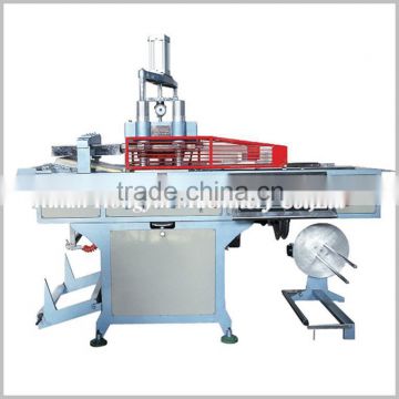 Automatic Plastic PVC /PS/PET/BOPS material thermoforming machine
