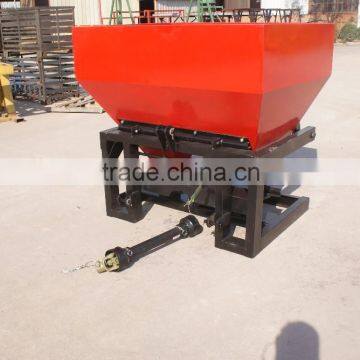 CDR farm fertilizer spreader