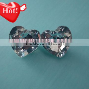 Heart -shaped glass buttons