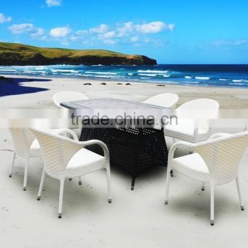 White Outdoor PE Rattan Dining Set for Outdoor with 6 Chairs