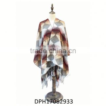 2016 hot sale new fashion poncho dimensions with fringe