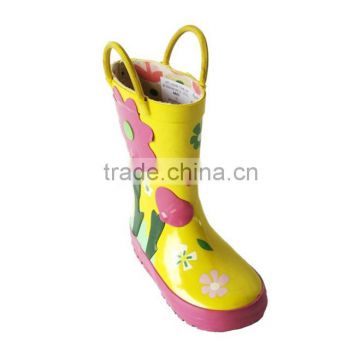 fancy kids gum boots with flower pattern,customized wellington boots with rubber handle,high quality boots children
