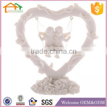 Factory Custom made best home decoration gift polyresin resin birthday party table decorations