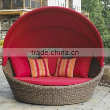 Outdoor Wicker Daybed