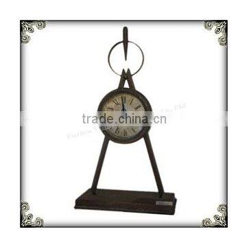Hot-sale ornate wooden Table clock
