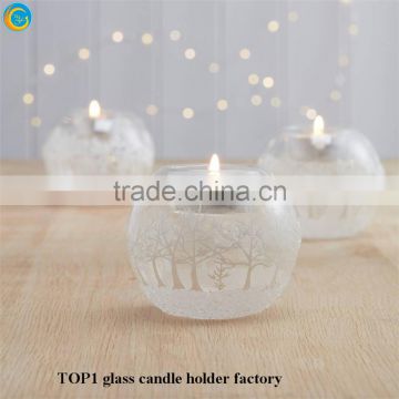 Round frosted white tree scented soy candles