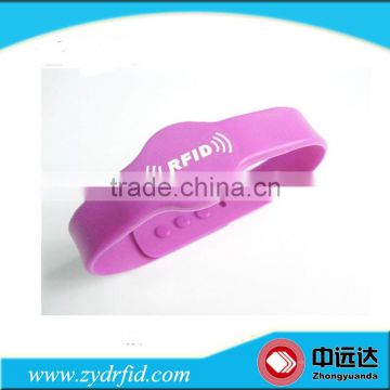 High quality RFID NFC silicone wristband with best price