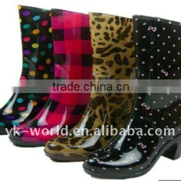 Fasionable /pretty /colored PVC rain boots for lady