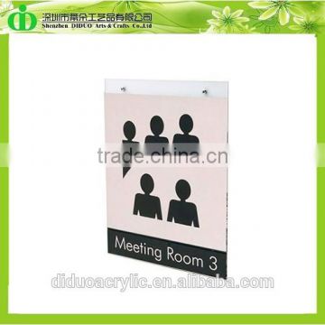 DDB-0104 Trade Assurance Cheap Wall Mount Clear Acrylic Sign Holder