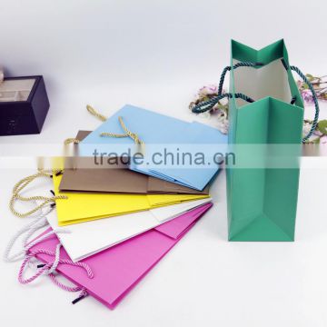 wholesale custom mall shopping bag, gift paper bag, fashion beautiful bags