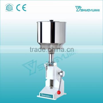 China Alibaba Guangzhou supplier manual 5-50ml volume liquid soap and detergent filling machine