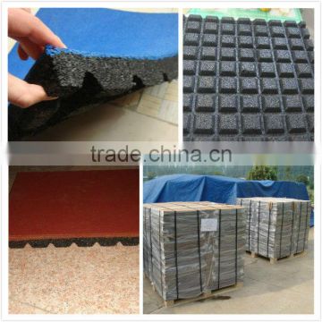 safety colored rubber floor tile 40mm thick in garden landscaping