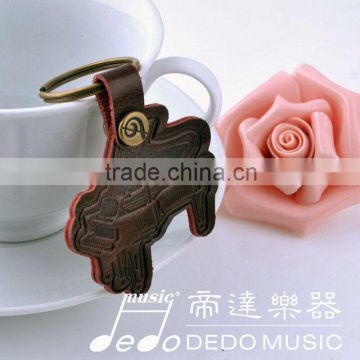 OEM and ODM calf leather piano shape key chain