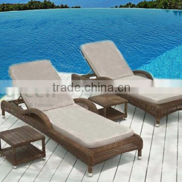 Evergreen Wicker Furniture - Beach Sunbed With Comfortable design