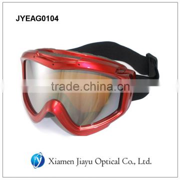 women red snowboarding goggles