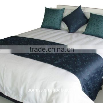 New design 5 stars hotel fire proof bed scarf