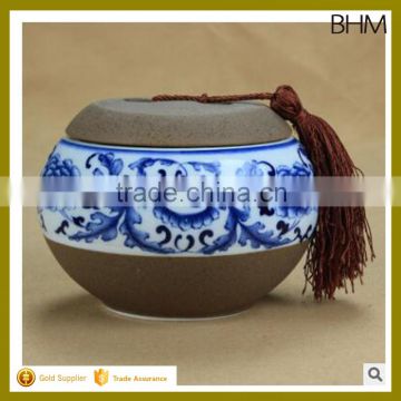 2016 Blue and white porcelain hand decal home decoration ceramic used container made in China                        
                                                Quality Choice