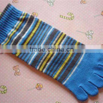 Five Finger/Socks Knitting Machine