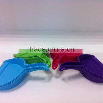 plastic broom dustpan