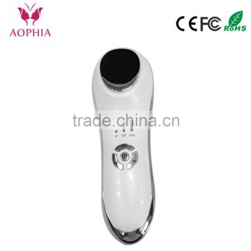 Hot sale!!! Ultrasonic Ionic vibration facial beauty devices Leading-in Massager for face use