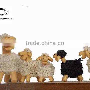 Crafts wooden Sheeps from Thailand