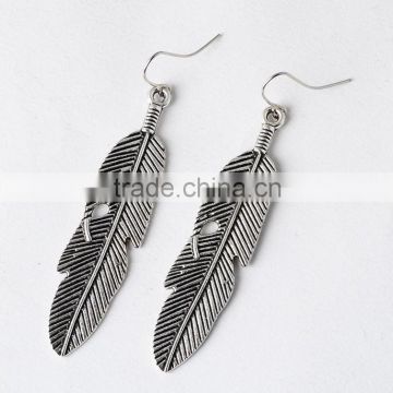 Vintage silver metal feather leaves drop earring