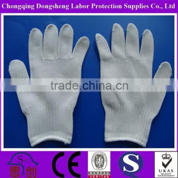 Hubert Protective Gloves White Medium with ANSI Level 4 Heavy Duty Ambidextrous
