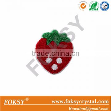 New cartoon design strawberry chenille embroidered patches