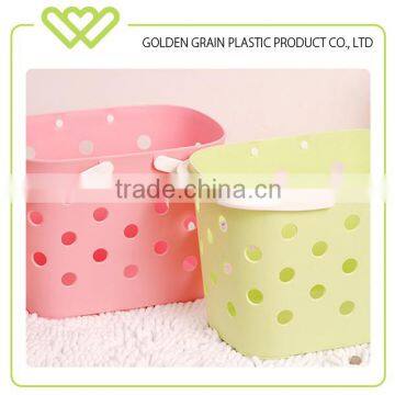 CH70035Factory Wholesale Colour Plastic Round hole Hand basket