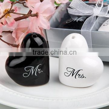 heart shape Mr&Mrs shakes set best wedding return gifts