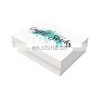 Custom white deep magnetic folding gift box with printing