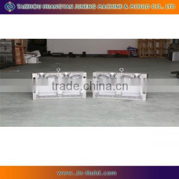 Extrusion blow mould